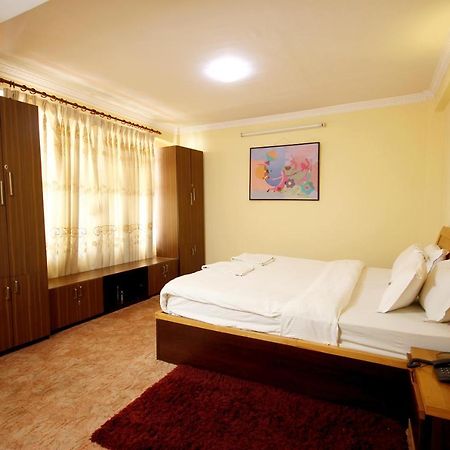 Hotel Mountain Gateway Κατμαντού Εξωτερικό φωτογραφία