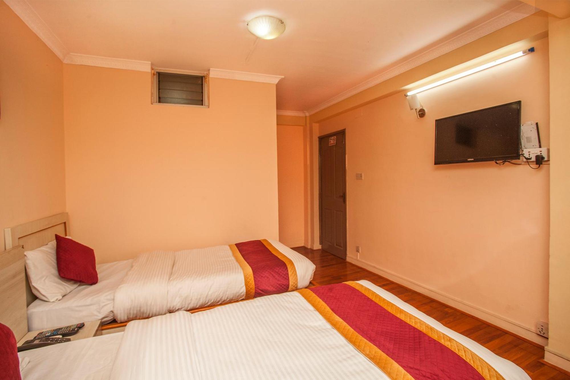 Hotel Mountain Gateway Κατμαντού Εξωτερικό φωτογραφία