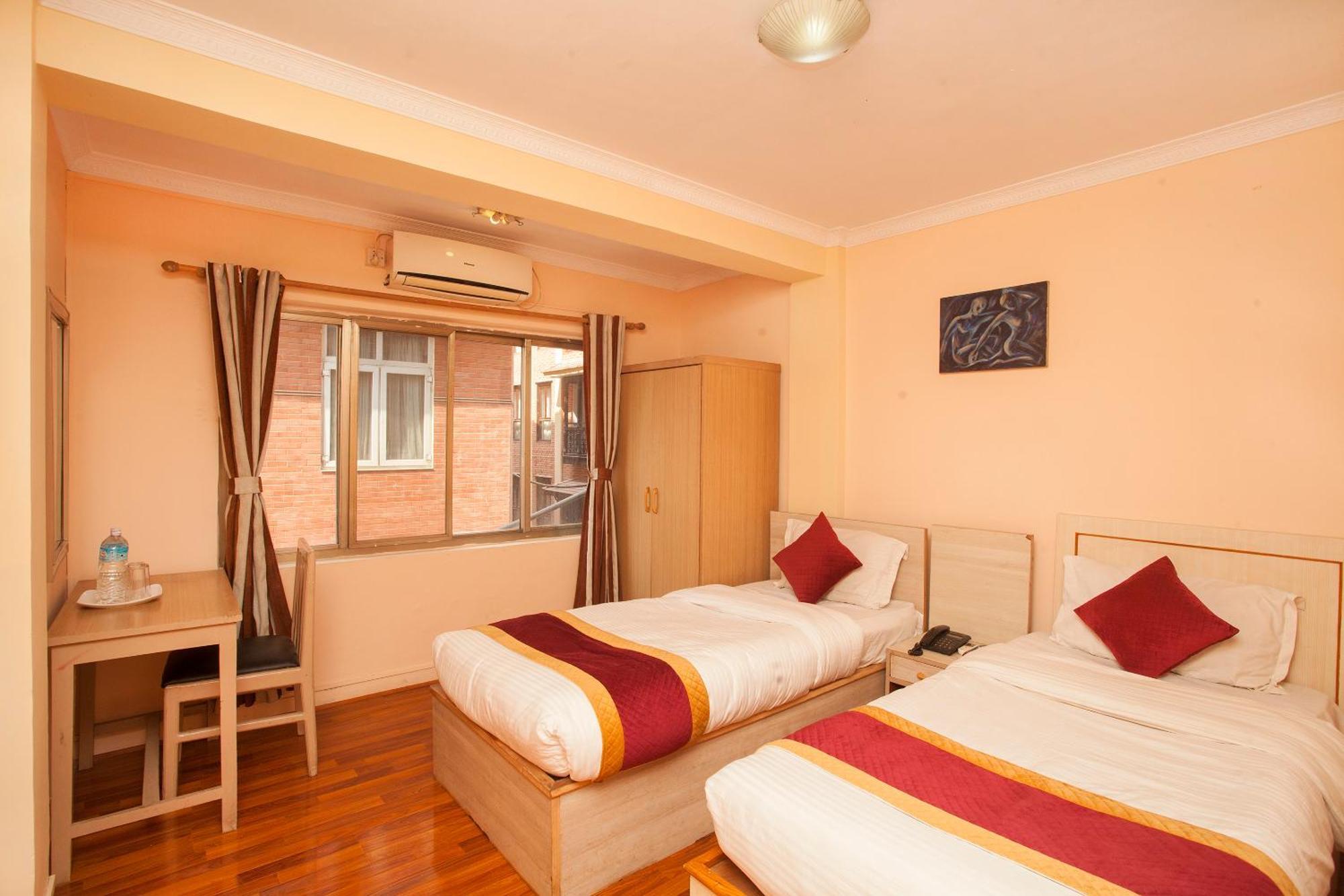 Hotel Mountain Gateway Κατμαντού Εξωτερικό φωτογραφία
