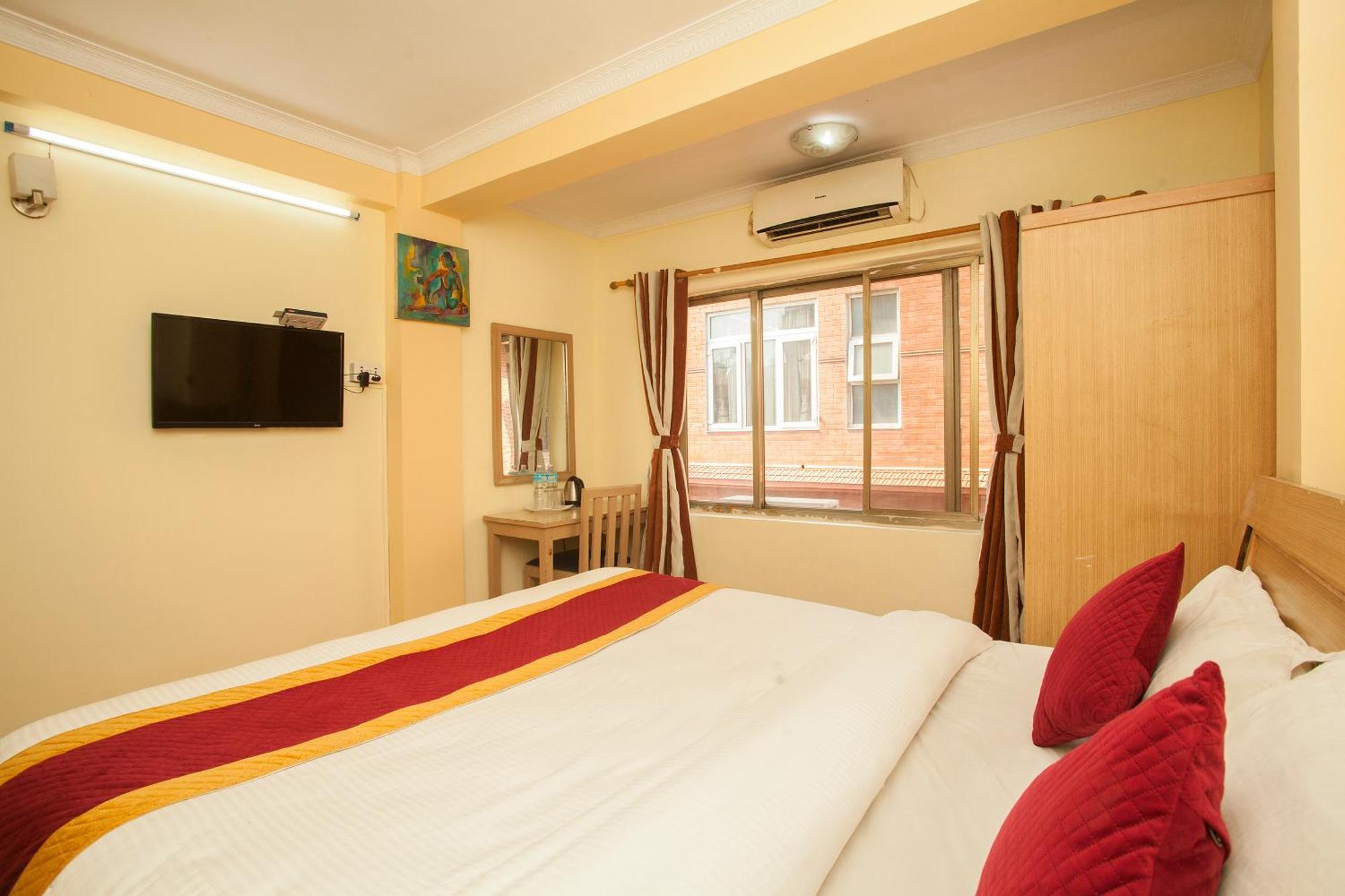 Hotel Mountain Gateway Κατμαντού Εξωτερικό φωτογραφία
