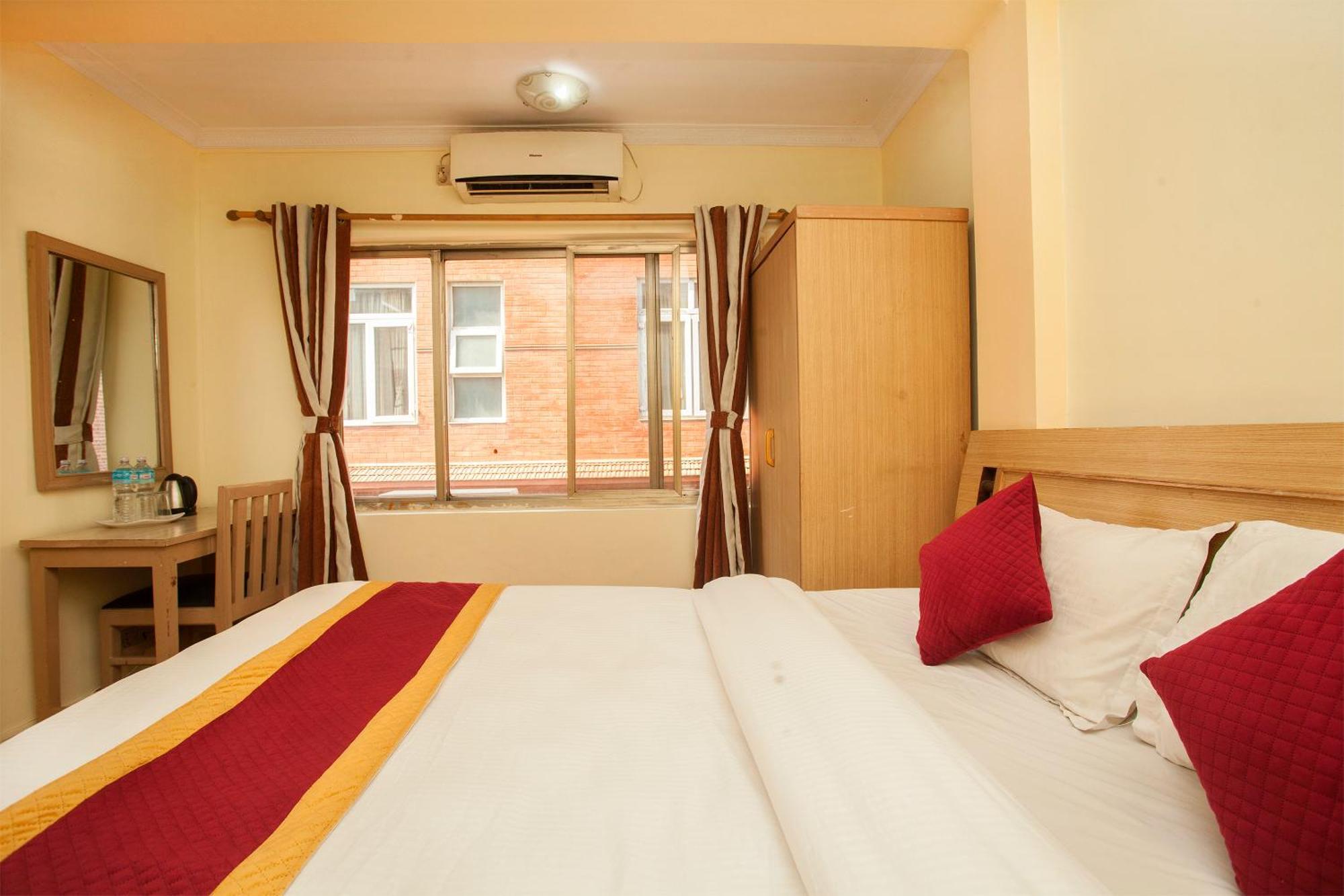 Hotel Mountain Gateway Κατμαντού Εξωτερικό φωτογραφία