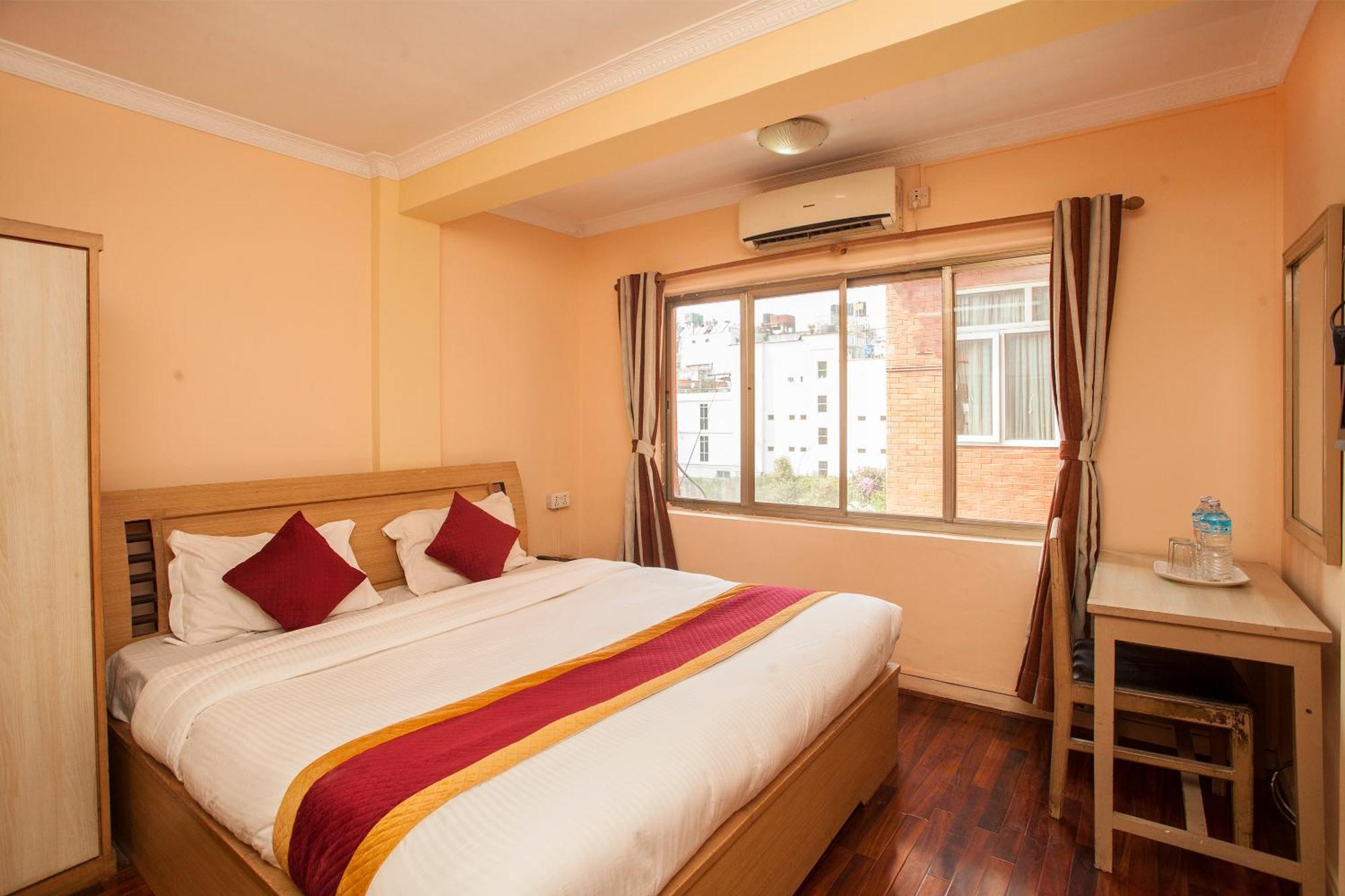 Hotel Mountain Gateway Κατμαντού Εξωτερικό φωτογραφία