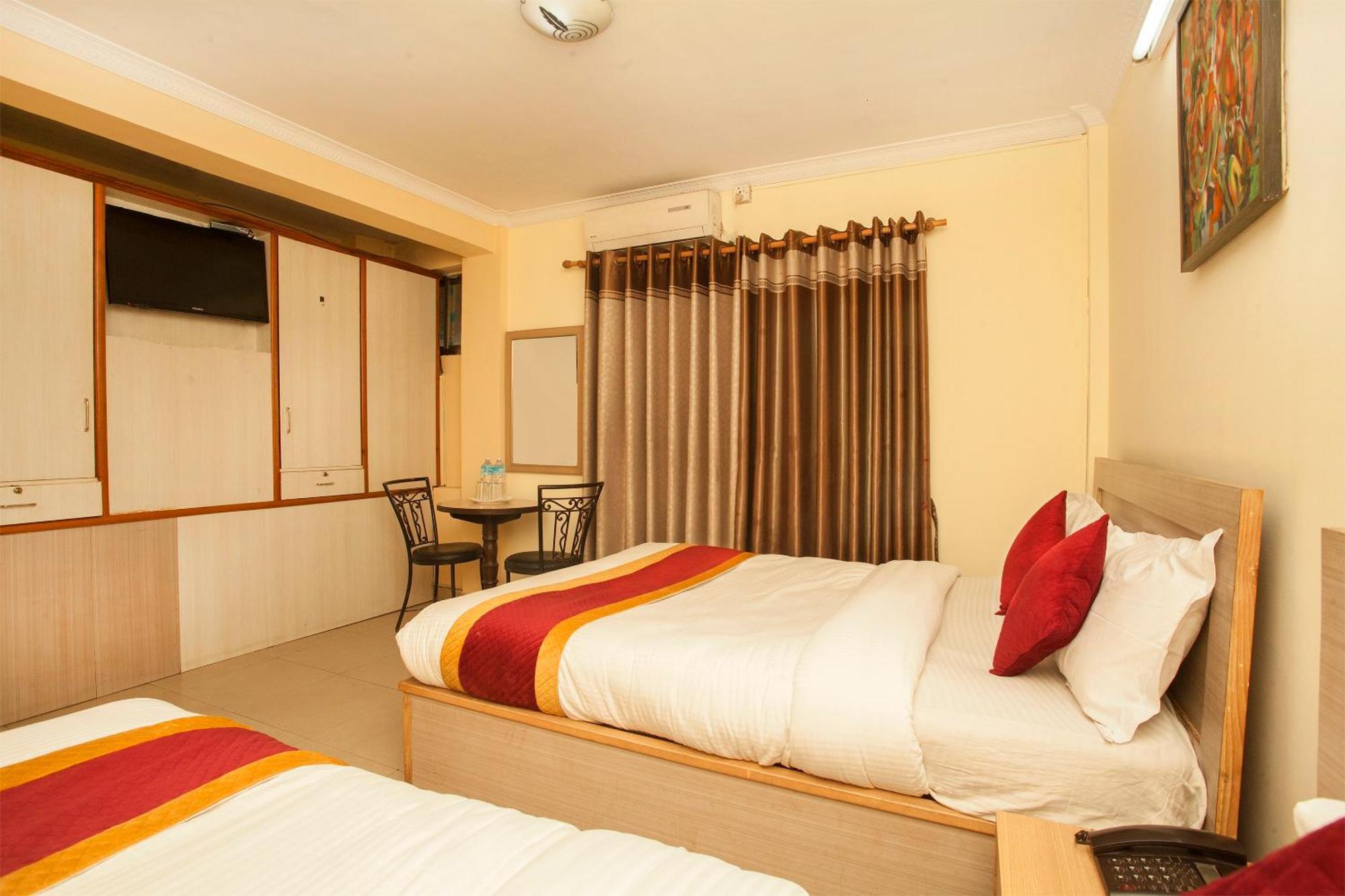 Hotel Mountain Gateway Κατμαντού Εξωτερικό φωτογραφία