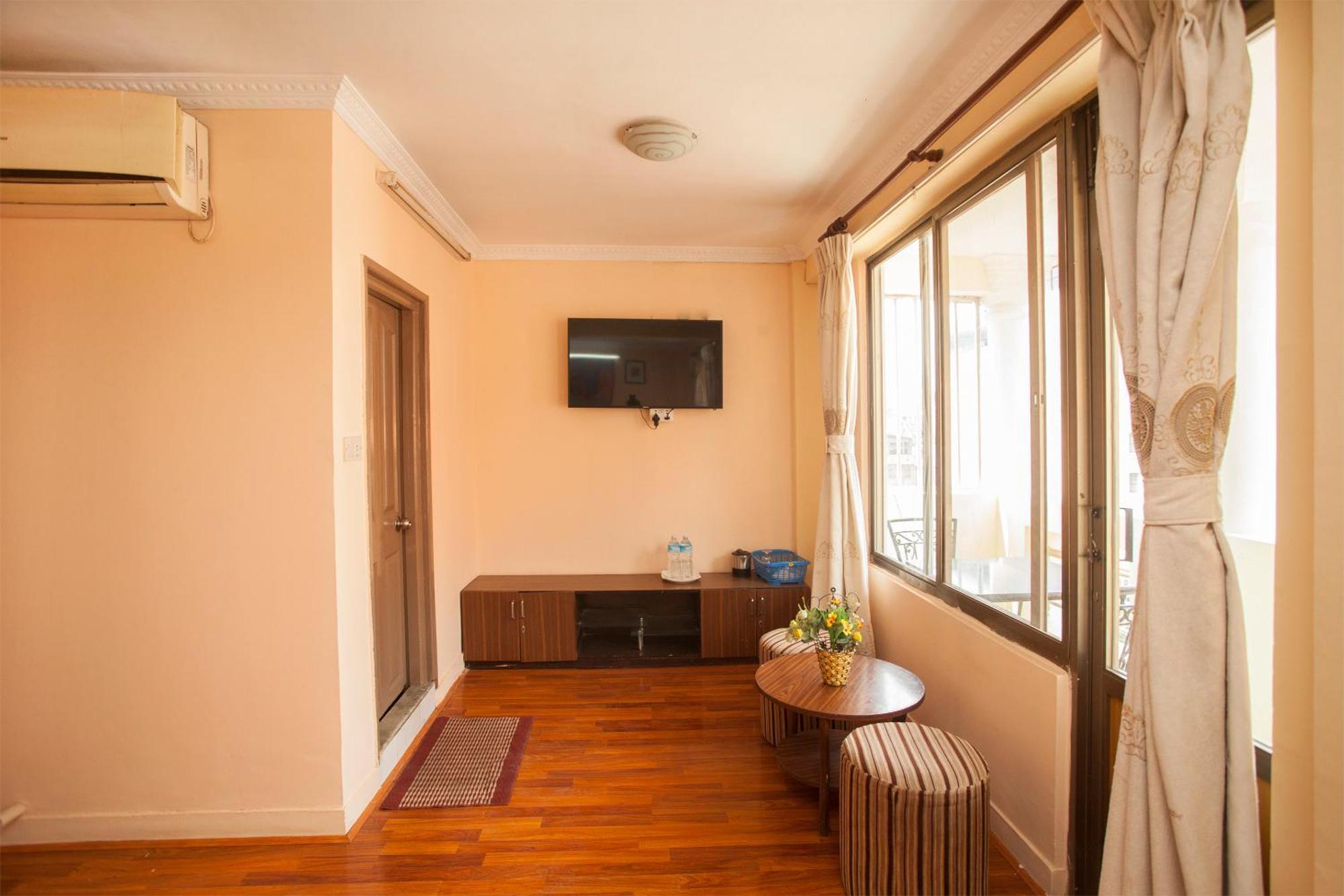 Hotel Mountain Gateway Κατμαντού Εξωτερικό φωτογραφία