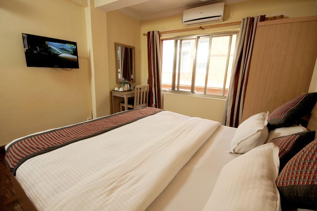 Hotel Mountain Gateway Κατμαντού Εξωτερικό φωτογραφία